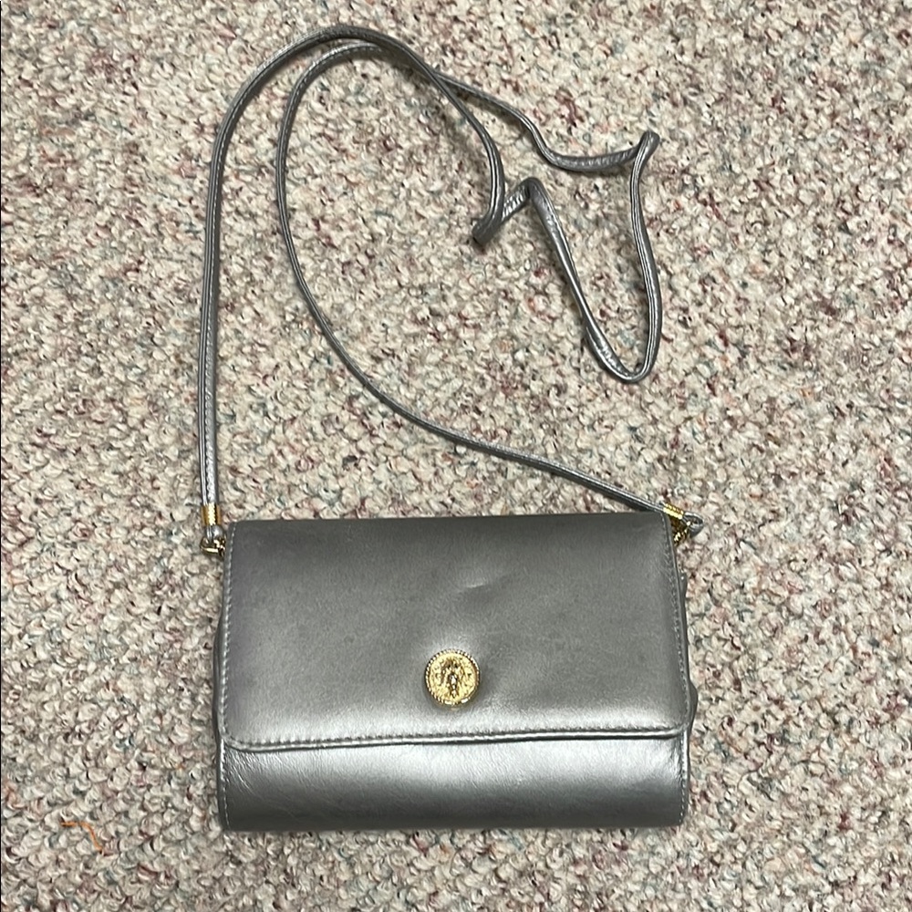 Vintage leather lion head logo leather purse
